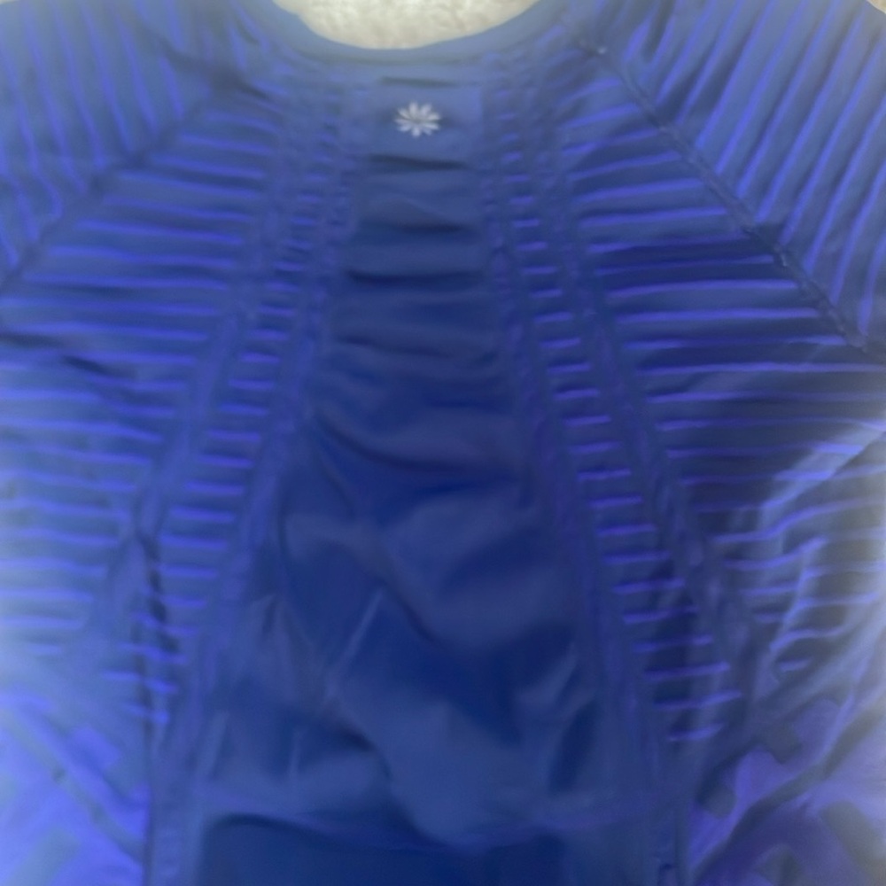Athleta Unstinkable Ruched Gripped Workout Top M